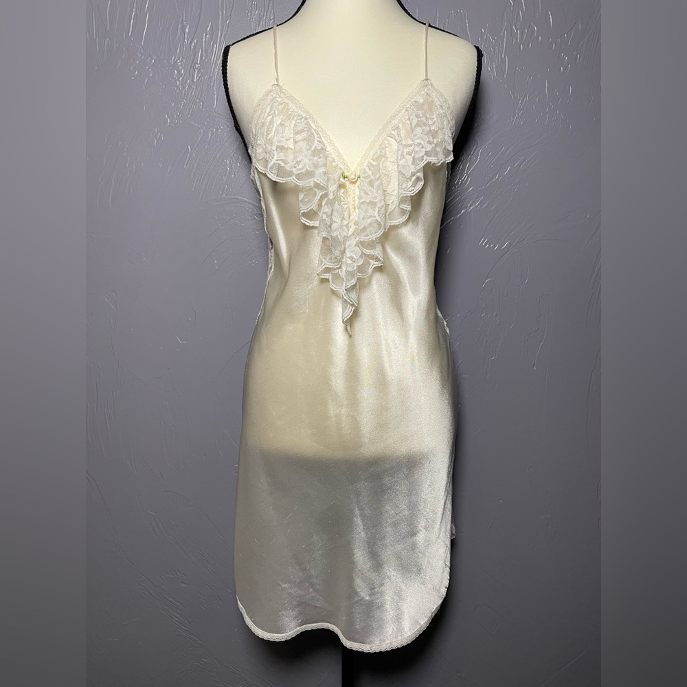 🔥VINTAGE LILY OF FRANCE 60s 70s 80s Lace Nightgown Robe Chemise Set Cream - Picture 5 of 16